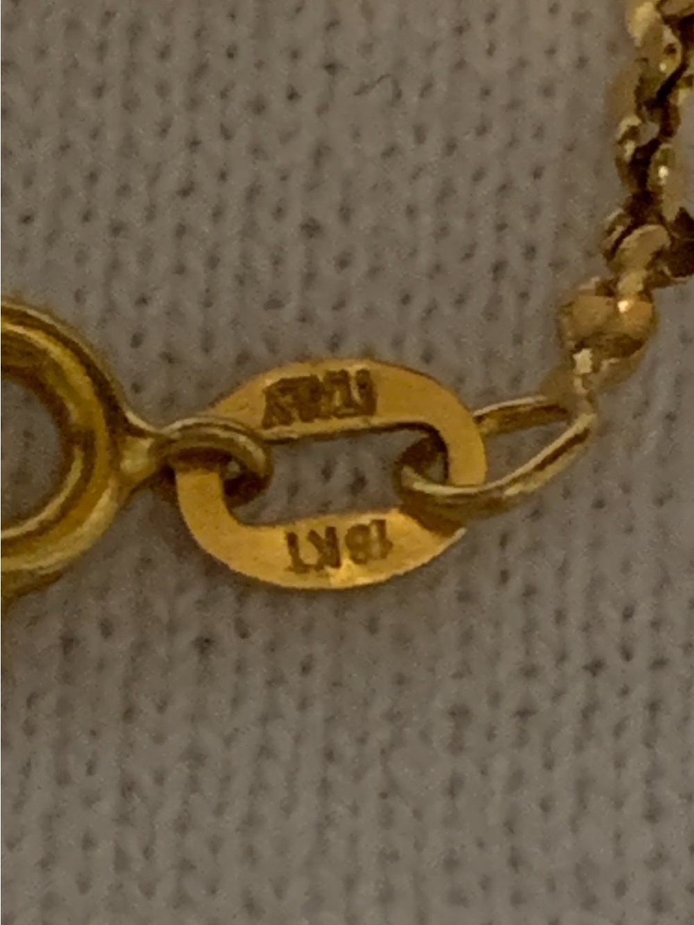 Gold Solitaire Pendant Necklace 18KT - Picture 6 of 8